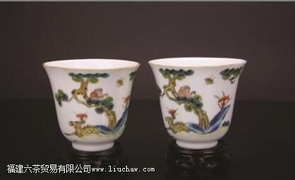 铃铛杯:解读康熙时期的中国茶具茶器 铃铛杯:解读康熙时期的中国茶具茶器