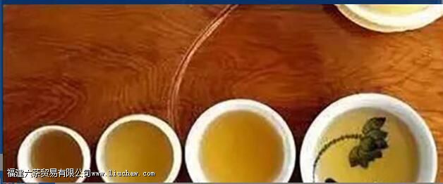 泡茶时茶杯大小有讲究? 泡茶时茶杯大小有讲究?