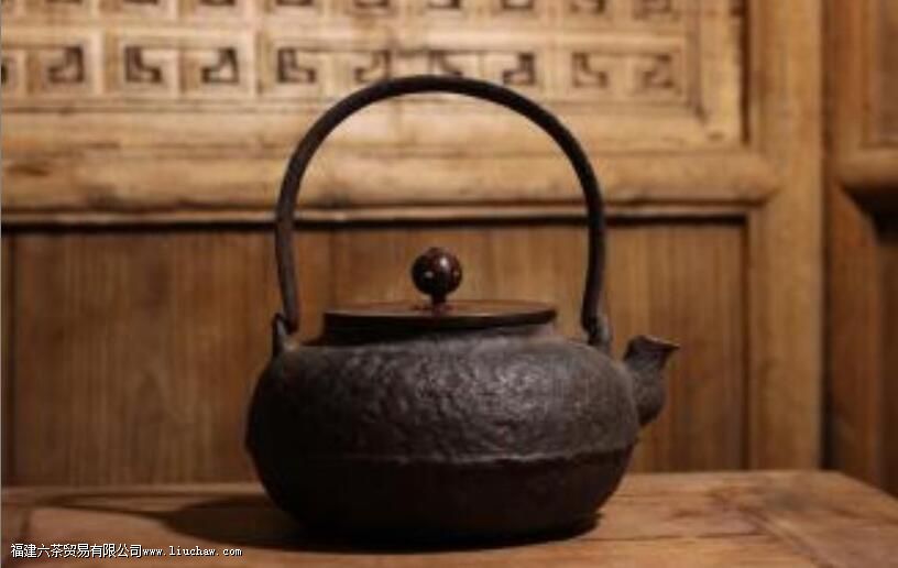 �ݲ��õ���ˮ��һ���Ƕ��������