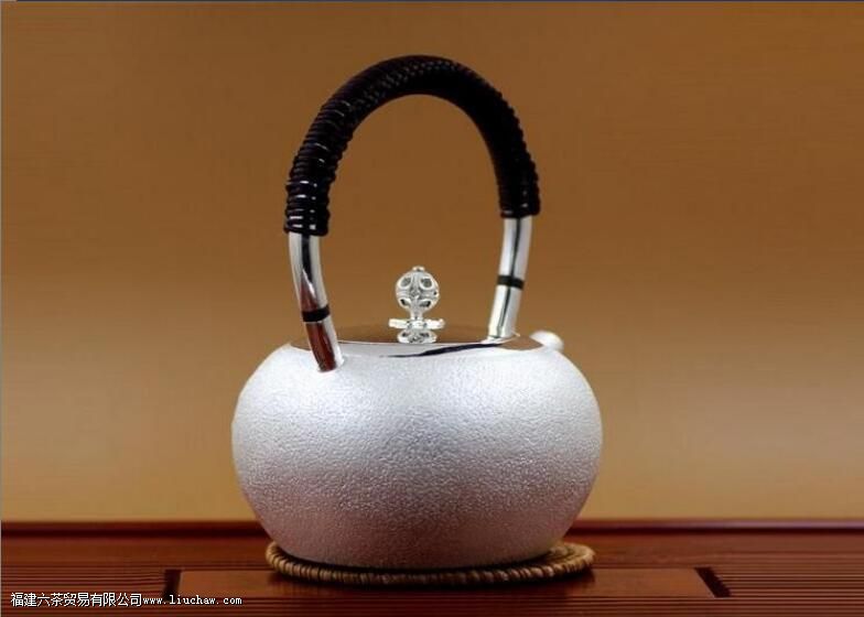 什么是半手工银壶 什么是半手工银壶