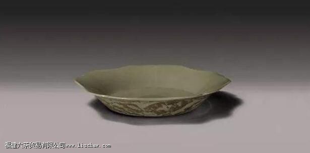 �ƴ����� �� ��ɫ�ɣ�������ǧ��Ĵ�ɫ