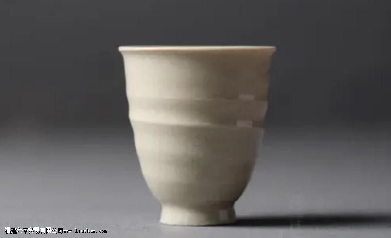 闻香杯的正确使用方法 闻香杯的正确使用方法