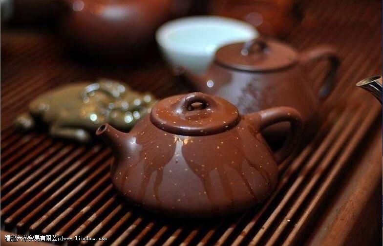 新紫砂壶使用前怎么处理一下 新紫砂壶使用前怎么处理一下