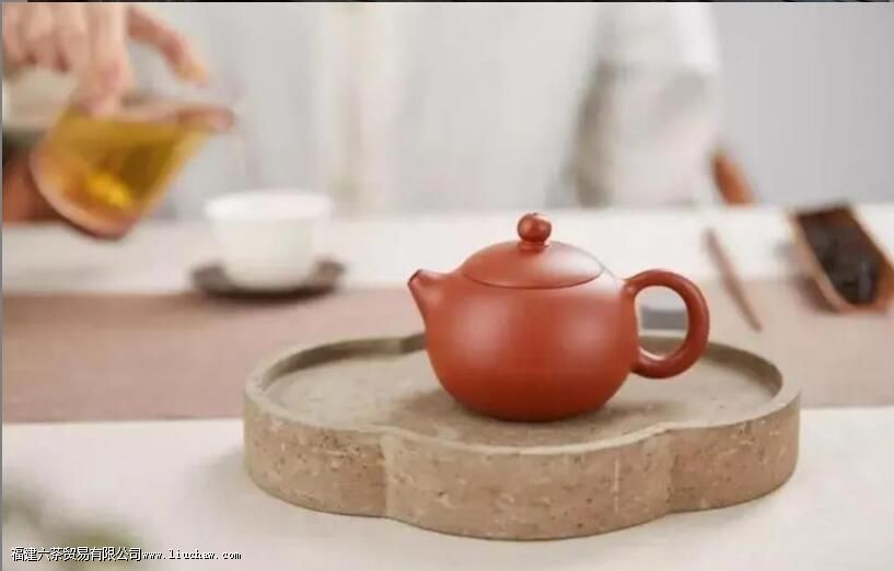紫砂壶要养出好看的包浆,就一定要用很贵的茶叶吗 紫砂壶要养出好看的包浆,就一定要用很贵的茶叶吗