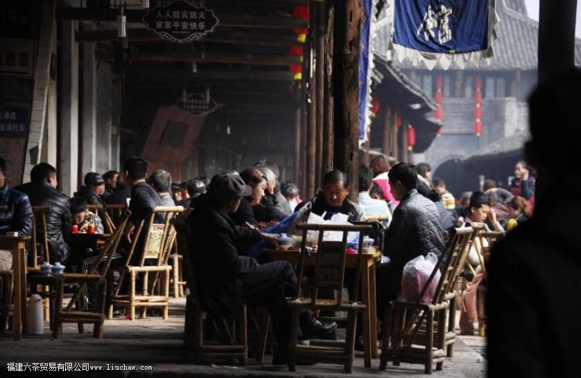 �ɶ��˺�ʲô�����