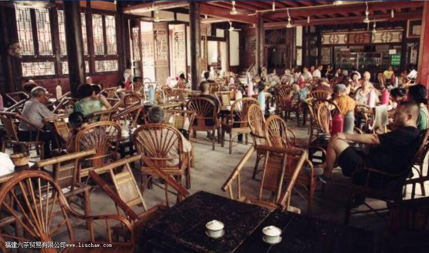 �ɶ��˺�ʲô�����