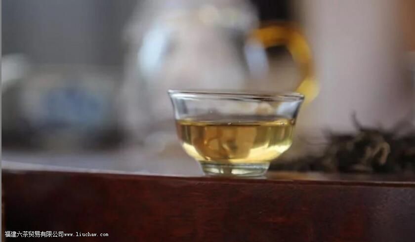 倒茶倒几分满 倒茶倒几分满