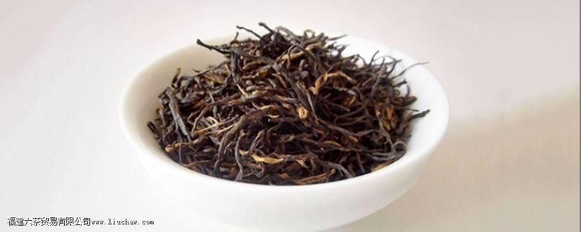 ������ݺ��ı�׼���ճ���