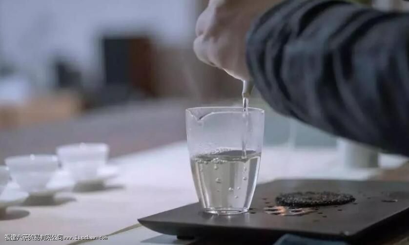 ����ǡ��һյ�裬��ˬ��ɬ����֮