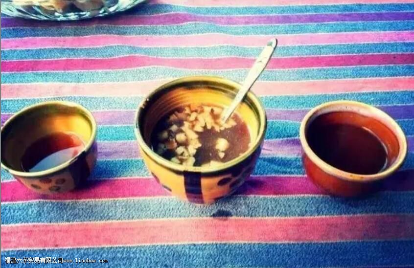 ��������ʲô����Щ��ɫ