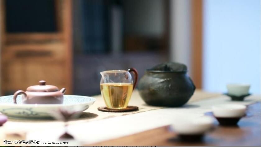 ������裺ǳ��������ϸƷŨ��