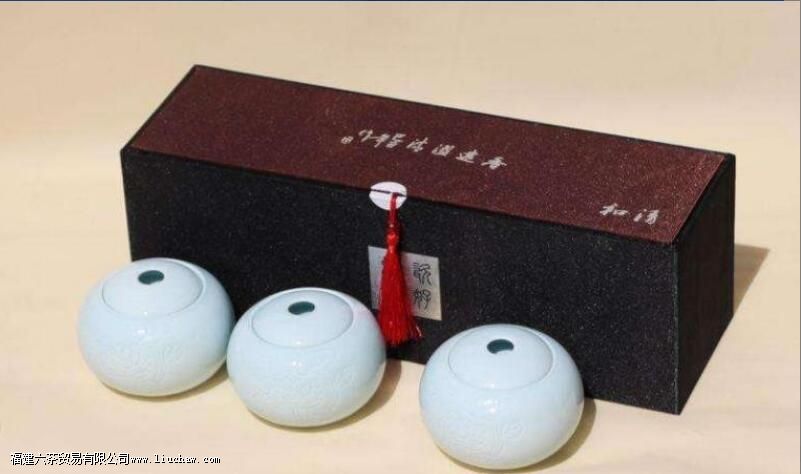 �Ͳ�Ҷ��һ�л�������