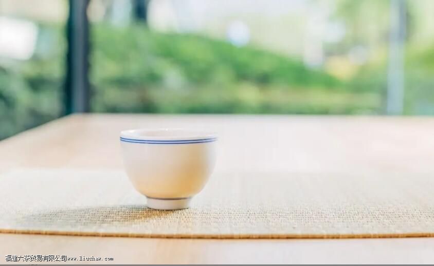 ϲ��һ���˺Ȳ� ϲ�������Լ����Ƿ�����