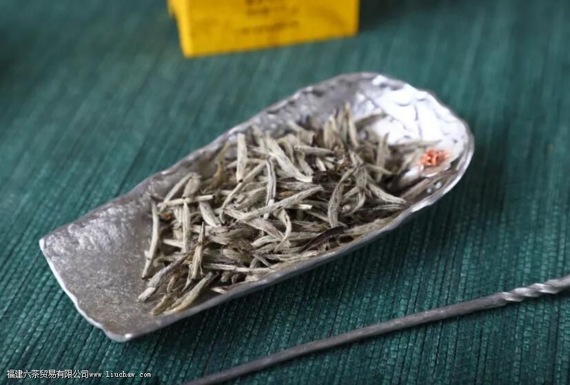 ��һ�ַ��ţ������Բ�Ϊ��