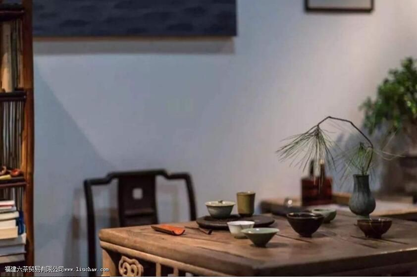 լ���ʺ��İ������ڣ��Ŀ�������