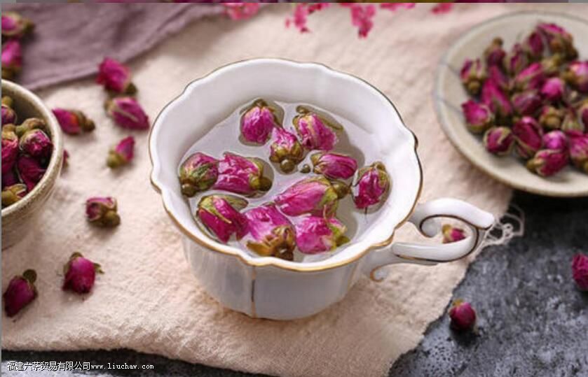 春天喝玫瑰花茶的好处 春天喝玫瑰花茶的好处