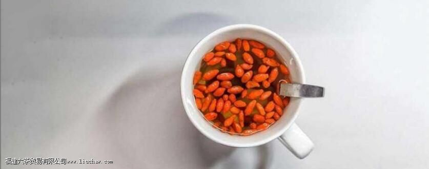 枸杞能和茶叶一起泡水喝吗 枸杞能和茶叶一起泡水喝吗