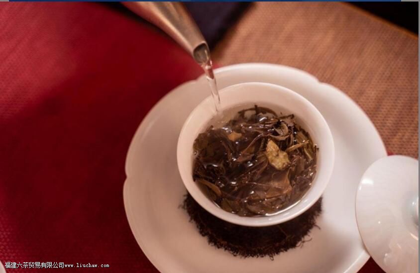 枸杞能和茶叶一起泡水喝吗 枸杞能和茶叶一起泡水喝吗