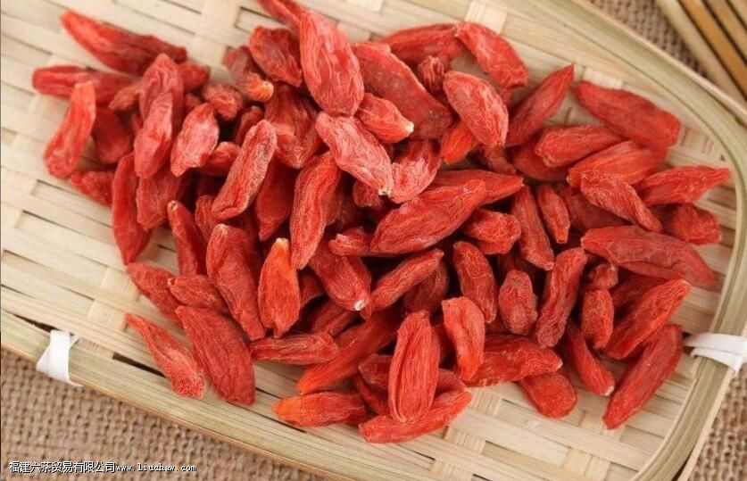 杭白菊枸杞茶能美白吗 杭白菊枸杞茶能美白吗