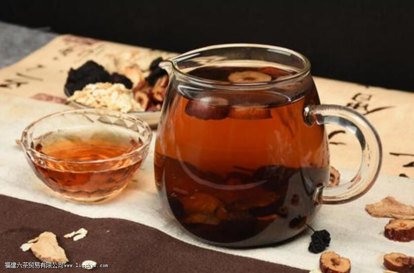 黄精八宝茶的功效与作用 黄精八宝茶的功效与作用