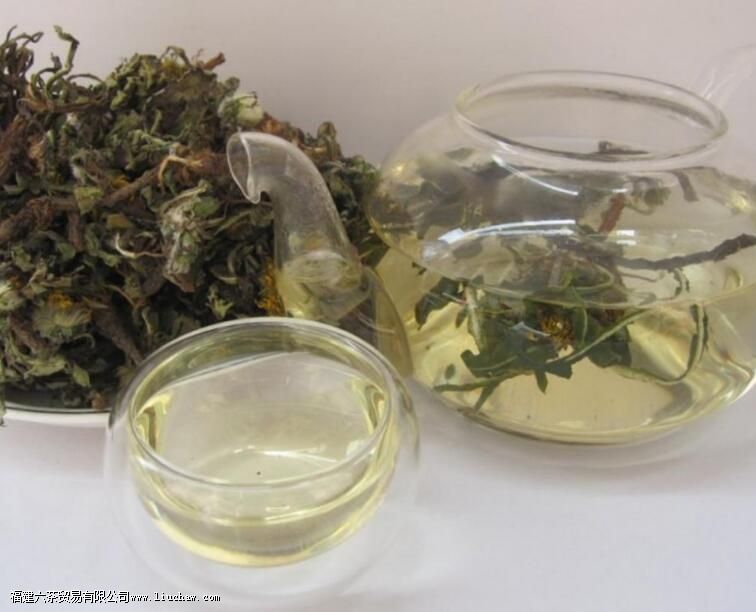 金银花和蒲公英可以一起泡水喝吗 金银花和蒲公英可以一起泡水喝吗