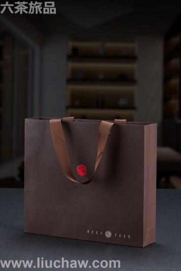 ����� һ��300Ԫ