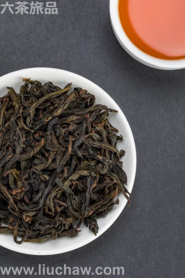 ����� һ��300Ԫ