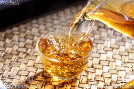 ����� һ��200Ԫ