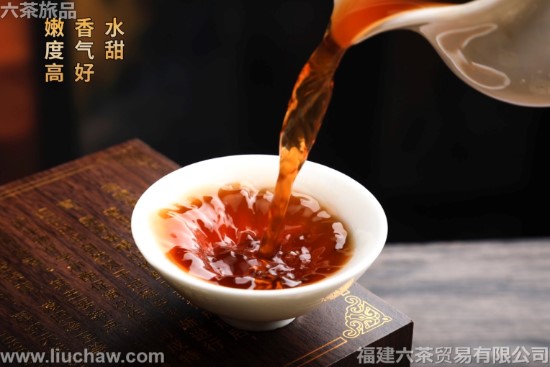 ��ع�͢ �ն��� һ��һ��200Ԫ