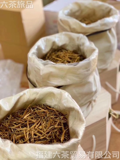 ������ һ��һ��380Ԫ �ߵ�ľͰװ