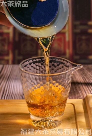 ��Ƥ�ն� ��װ һ�� һ��200Ԫ