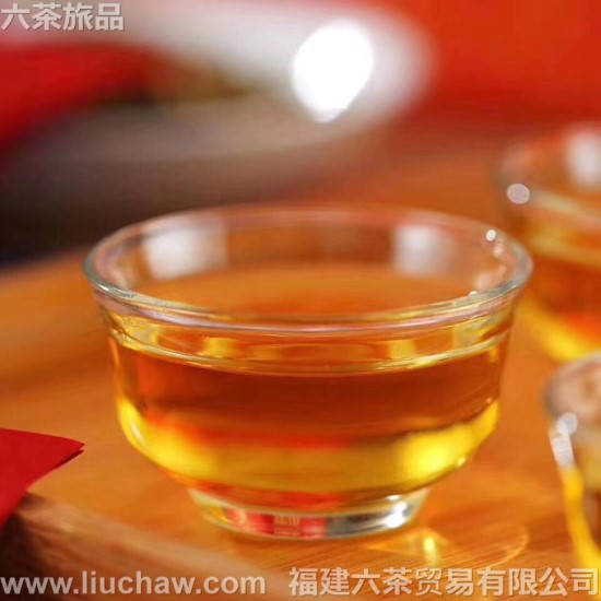 ���β� һ����Ͱ 100Ԫ