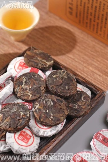 ��ѹ�ϰײ�  ��װ һ��һ��140Ԫ