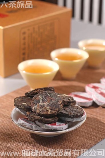 ��ѹ�ϰײ�  ��װ һ��һ��140Ԫ