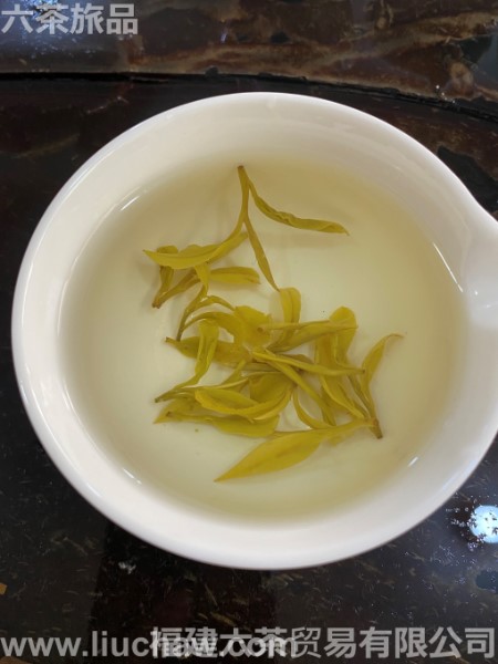 �����ײ�ƽ�ѿ һ��4�� 800Ԫ