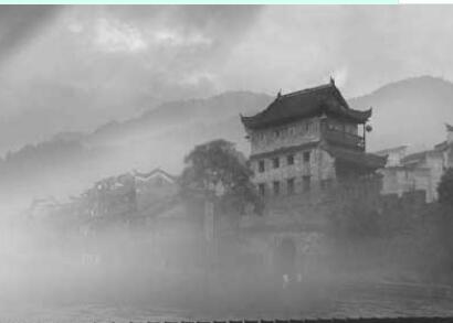 ��˹ų��μ���һ��һ�����߽���