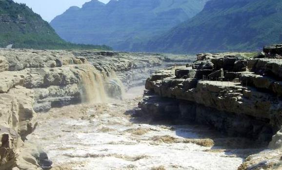 �ƺ�����һ���λƺӺ����ٲ��μǹ���