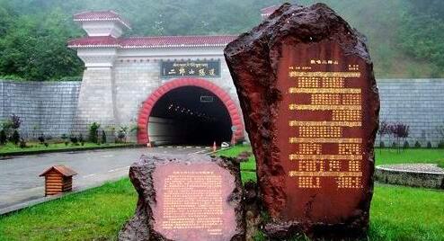 �����ڴ�������֮�Ĵ��θ������ι�����;����ƽ�