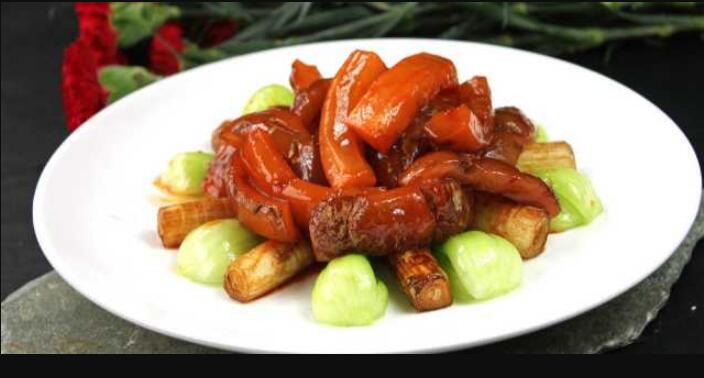 ���պ���