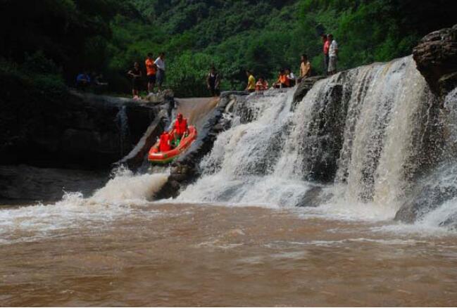 重庆佛影峡漂流