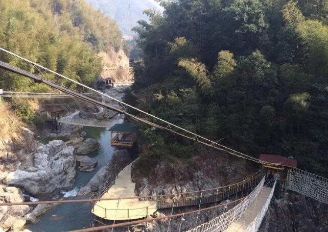 ������չ