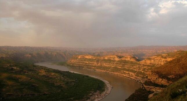 �ƺӽ��´�Ͽ��