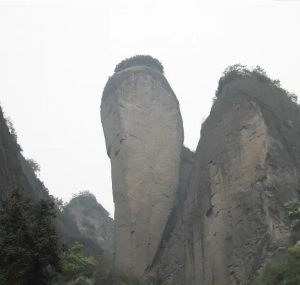 湖南莨山辣椒峰