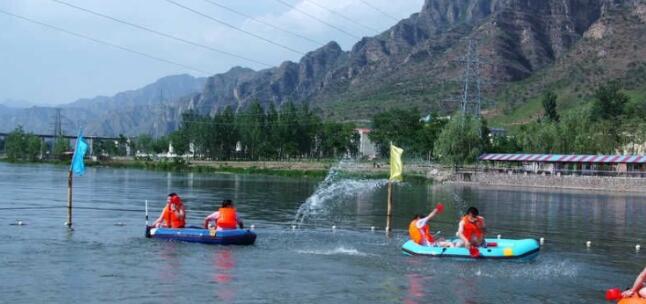 野三坡九龙洞漂流