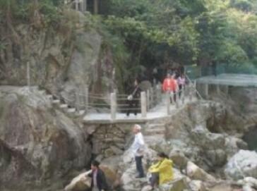 ̨ɽ����С��կ