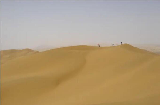 鄯善库木塔格沙漠