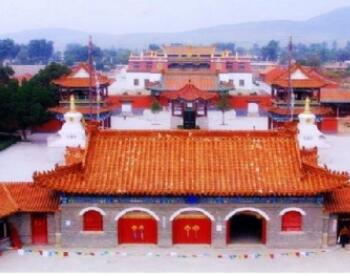 乌兰木图山风景区