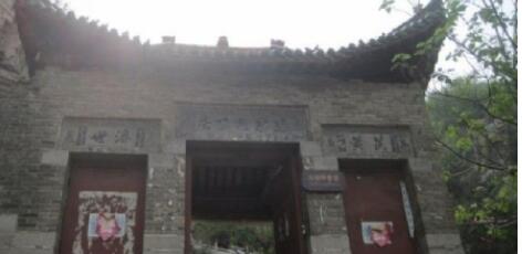 ����ɽ�羰��