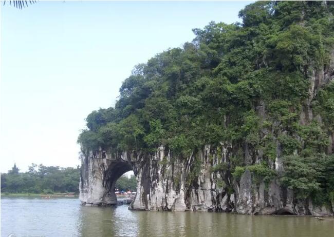 �������ɽ