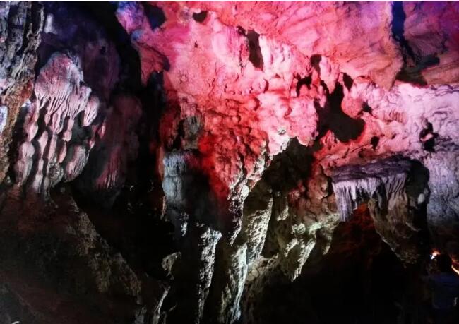 秋浦胜境大王洞